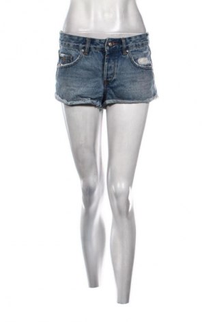 Γυναικείο κοντό παντελόνι Pull&Bear, Μέγεθος S, Χρώμα Μπλέ, Τιμή 10,00 €