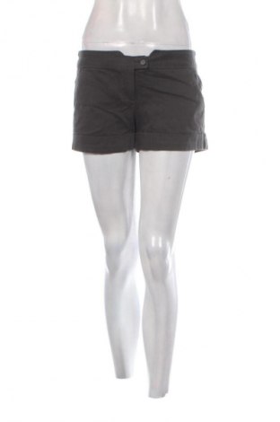 Damen Shorts Sisley, Größe M, Farbe Grau, Preis € 25,00