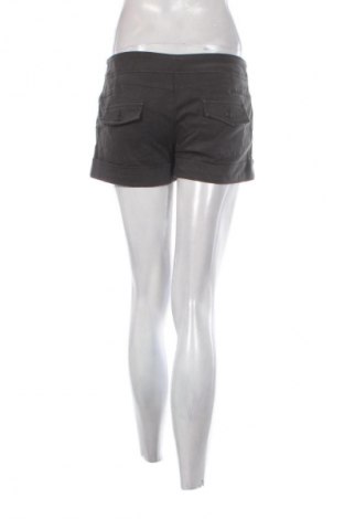 Damen Shorts Sisley, Größe M, Farbe Grau, Preis € 25,00