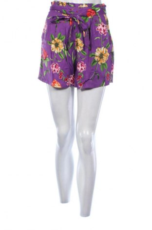 Női rövidnadrág Stradivarius, Méret S, Szín Sokszínű, Ár 4 042 Ft