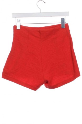 Γυναικείο κοντό παντελόνι Stradivarius, Μέγεθος S, Χρώμα Κόκκινο, Τιμή 9,71 €
