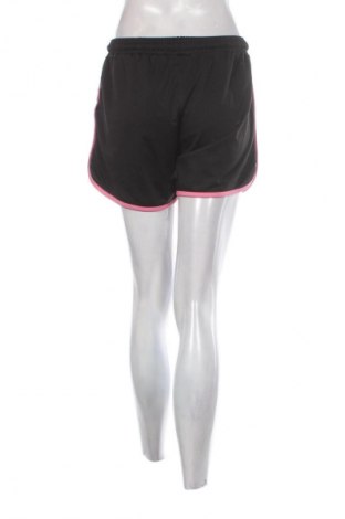 Дамски къс панталон Umbro, Размер M, Цвят Черен, Цена 10,73 €