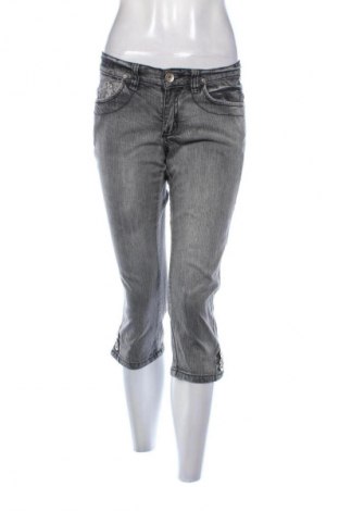 Γυναικείο κοντό παντελόνι Unbranded, Μέγεθος M, Χρώμα Γκρί, Τιμή 10,00 €