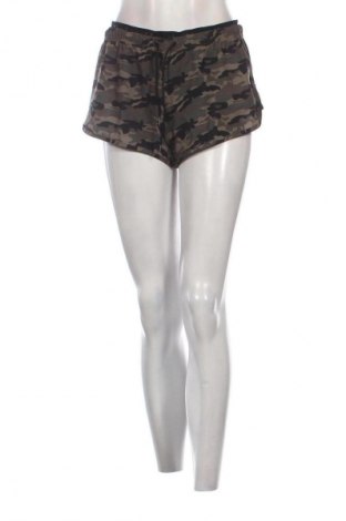 Дамски къс панталон Unbranded, Размер M, Цвят Многоцветен, Цена 10,00 €