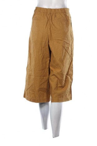Дамски къс панталон Uniqlo, Размер M, Цвят Бежов, Цена 17,39 €
