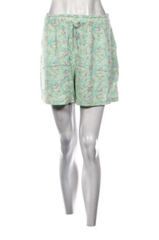 Pantaloni scurți de femei Uniqlo, Mărime XL, Culoare Multicolor, Preț 88,62 Lei, #135753665