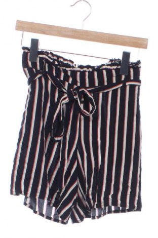 Дамски къс панталон Vero Moda, Размер XS, Цвят Многоцветен, Цена 8,35 €
