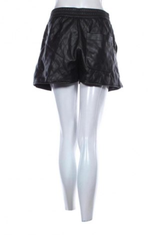 Dámské kraťasy  Zara, Velikost L, Barva Černá, Cena  309,00 Kč