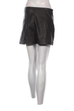 Дамски къс панталон Zara, Размер S, Цвят Черен, Цена 10,00 €