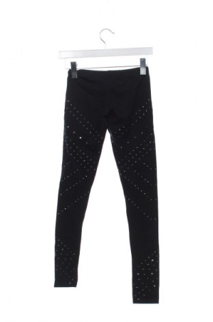 Dámské legíny  Bershka, Velikost XS, Barva Vícebarevné, Cena  368,00 Kč