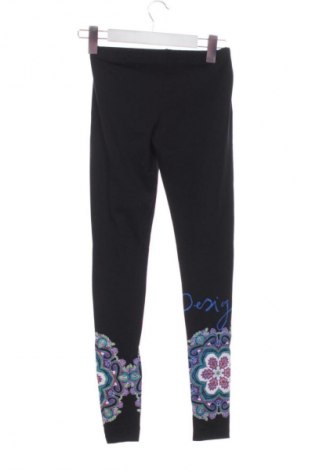Dámské legíny  Desigual, Velikost XXS, Barva Černá, Cena  1 361,00 Kč