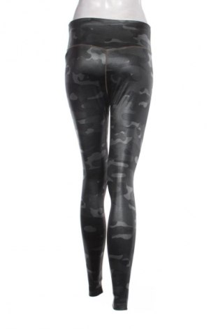 Дамски клин Nike, Размер M, Цвят Многоцветен, Цена 17,00 €