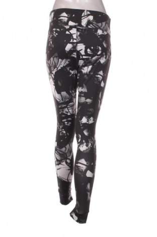 Дамски клин Reebok, Размер M, Цвят Многоцветен, Цена 17,89 €