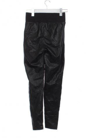 Дамски клин Urban Classics, Размер S, Цвят Черен, Цена 24,03 €