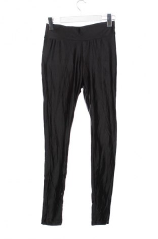 Dámské legíny  Urban Classics, Velikost XS, Barva Černá, Cena  699,00 Kč