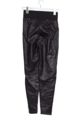 Дамски клин Urban Classics, Размер XS, Цвят Черен, Цена 24,03 €