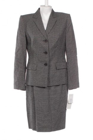 Dámský kostým   Unbranded, Velikost S, Barva Vícebarevné, Cena  2 041,00 Kč