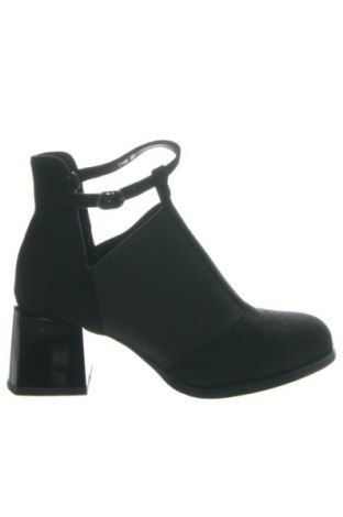 Dámske topánky  Lulu, Veľkosť 37, Farba Čierna, Cena  29,95 €