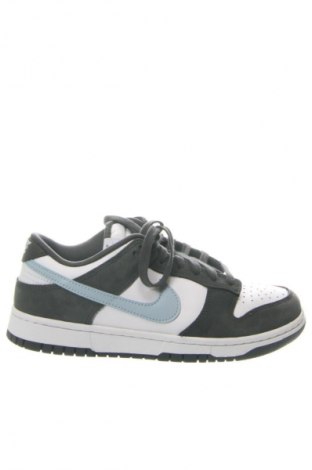 Γυναικεία παπούτσια Nike, Μέγεθος 40, Χρώμα Πολύχρωμο, Τιμή 104,99 €