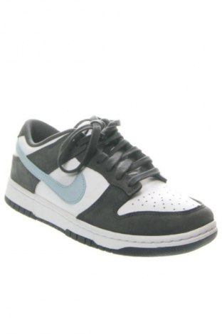 Γυναικεία παπούτσια Nike, Μέγεθος 40, Χρώμα Πολύχρωμο, Τιμή 104,99 €