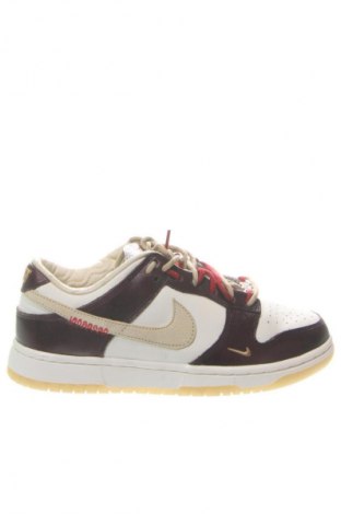 Încălțăminte de damă Nike, Mărime 39, Culoare Multicolor, Preț 347,99 Lei