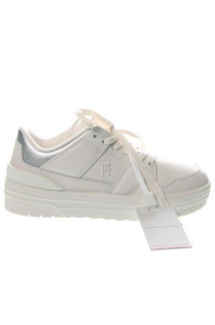 Дамски обувки Tommy Hilfiger, Размер 37, Цвят Екрю, Цена 42,43 €, #135750422