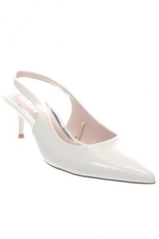 Damenschuhe Zara, Größe 37, Farbe Weiß, Preis 26,09 €