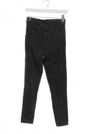 Dámské kalhoty  Adidas Originals, Velikost XS, Barva Šedá, Cena  1 729,00 Kč