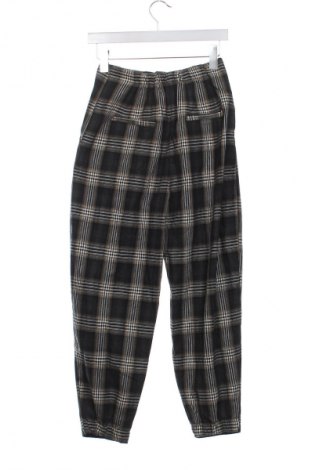 Damenhose Bershka, Größe XS, Farbe Mehrfarbig, Preis 19,99 €