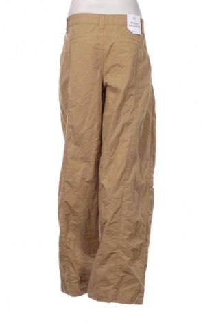 Дамски панталон Bershka, Размер XL, Цвят Бежов, Цена 24,03 €