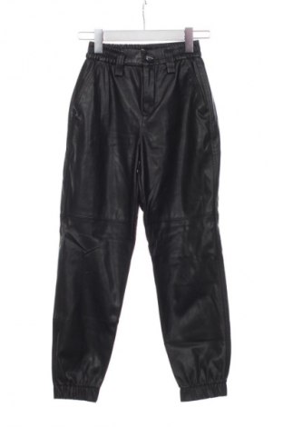 Дамски панталон Bershka, Размер XS, Цвят Черен, Цена 15,00 €