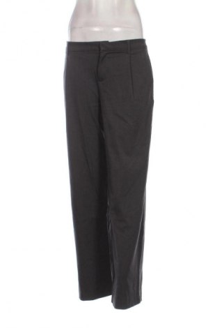 Дамски панталон Bershka, Размер L, Цвят Сив, Цена 25,00 €