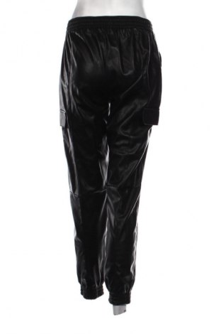 Damenhose Bershka, Größe M, Farbe Schwarz, Preis € 9,99