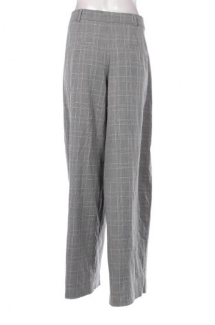 Dámské kalhoty  Bershka, Velikost XXL, Barva Vícebarevné, Cena  425,00 Kč