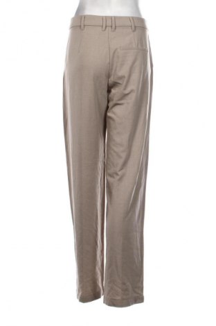 Γυναικείο παντελόνι Bershka, Μέγεθος M, Χρώμα  Μπέζ, Τιμή 15,00 €