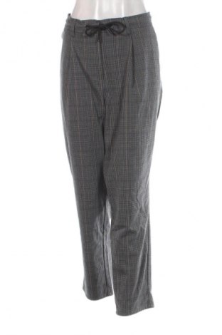 Дамски панталон C&A, Размер 3XL, Цвят Многоцветен, Цена 10,73 €