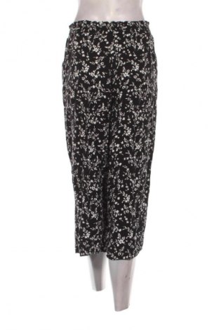 Дамски панталон C&A, Размер M, Цвят Многоцветен, Цена 7,15 €