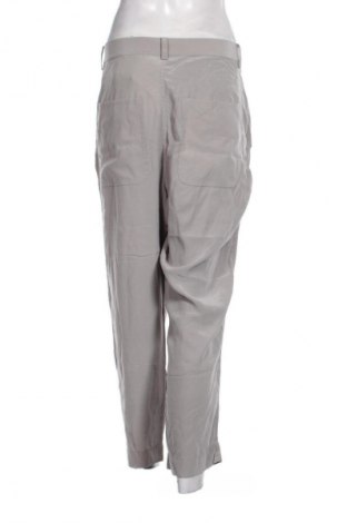 Дамски панталон COS, Размер M, Цвят Сив, Цена 31,72 €