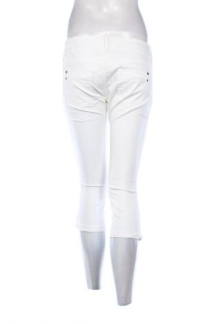 Γυναικείο παντελόνι Clockhouse, Μέγεθος L, Χρώμα Λευκό, Τιμή 17,99 €