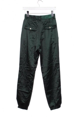 Dámské kalhoty  Guido Maria Kretschmer for About You, Velikost XS, Barva Zelená, Cena  1 149,00 Kč