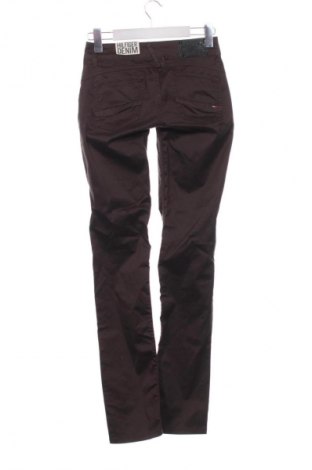Дамски панталон Hilfiger Denim, Размер XS, Цвят Кафяв, Цена 104,35 €