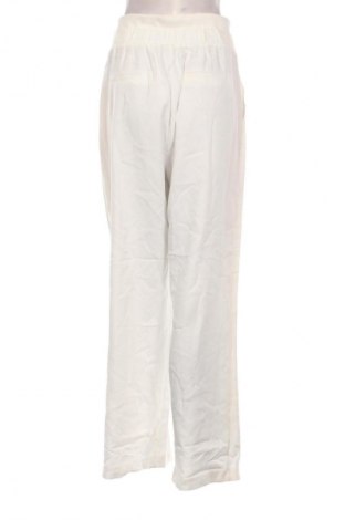 Damenhose Lioness, Größe M, Farbe Weiß, Preis € 14,99