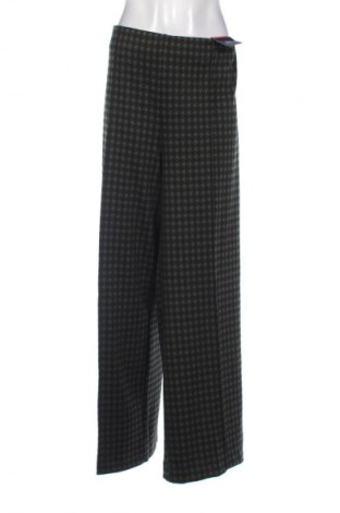 Damskie spodnie Marks & Spencer, Rozmiar XXL, Kolor Kolorowy, Cena 169,60 zł