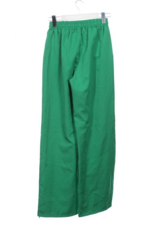 Damenhose NEW COLLECTION, Größe XXS, Farbe Grün, Preis 27,99 €