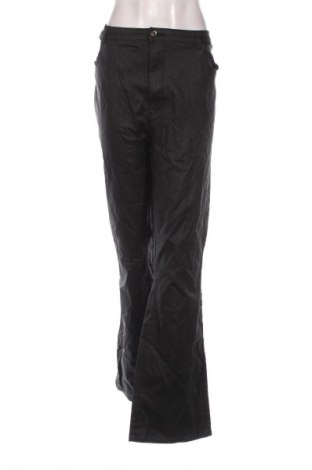 Γυναικείο παντελόνι ONLY Carmakoma, Μέγεθος 3XL, Χρώμα Μαύρο, Τιμή 13,99 €