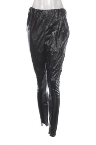 Γυναικείο παντελόνι Pretty Little Thing, Μέγεθος XL, Χρώμα Μαύρο, Τιμή 11,99 €