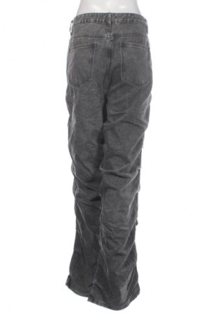 Női nadrág Pretty Little Thing, Méret L, Szín Szürke, Ár 4 559 Ft