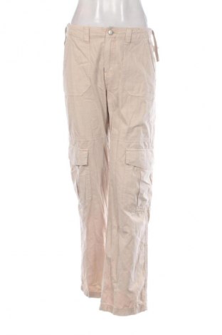 Дамски панталон Pull&Bear, Размер M, Цвят Бежов, Цена 15,00 €