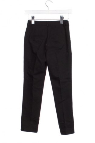 Γυναικείο παντελόνι Stradivarius, Μέγεθος XS, Χρώμα Μαύρο, Τιμή 6,99 €