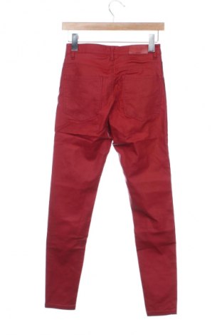 Γυναικείο παντελόνι Stradivarius, Μέγεθος M, Χρώμα Κόκκινο, Τιμή 8,99 €